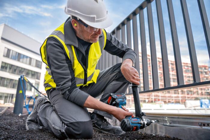 GSR 18V-110 C + 3x PC 18V 4.0 Ah + GAL 18V-40 + L-BOXX - Slika 5