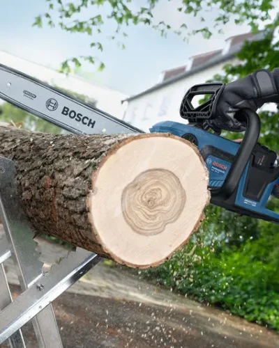 o467334v117_gke_18v-40_application_outdoor_log_close_up_01813_t8_HH o467334v117_gke_18v-40_application_outdoor_log_close_up_01813_t8_HH